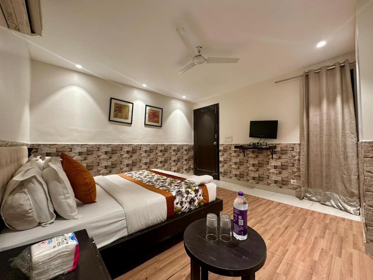 Hotel Grand Arcasia Saket- Near Pvr Anupam