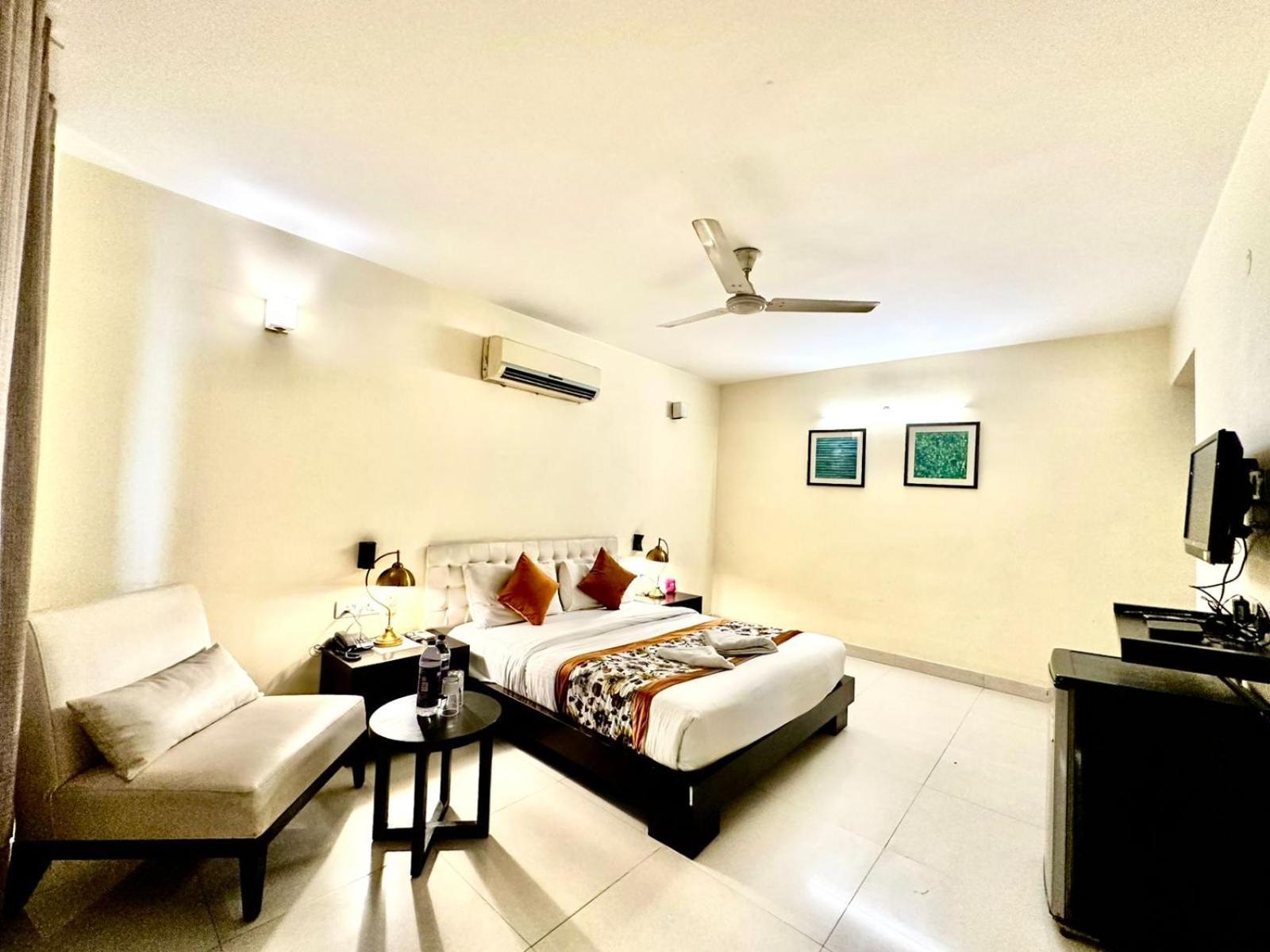 Grand Arcasia Saket- Near Pvr Anupam